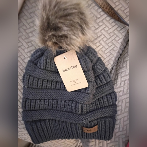 NWT Brooks and Bay hat - Picture 1 of 1
